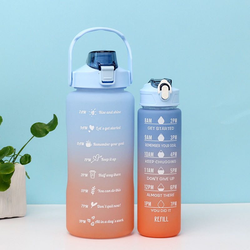 Tomatodo Duo 2 en 1 Litro Tapa Celeste - envase celeste con melón