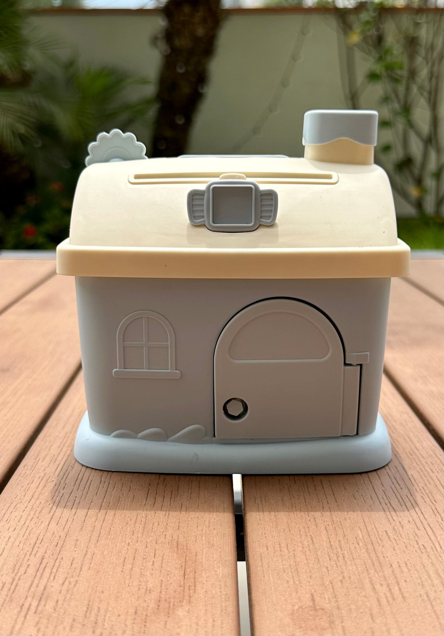 Alcancía casita con llave - celeste