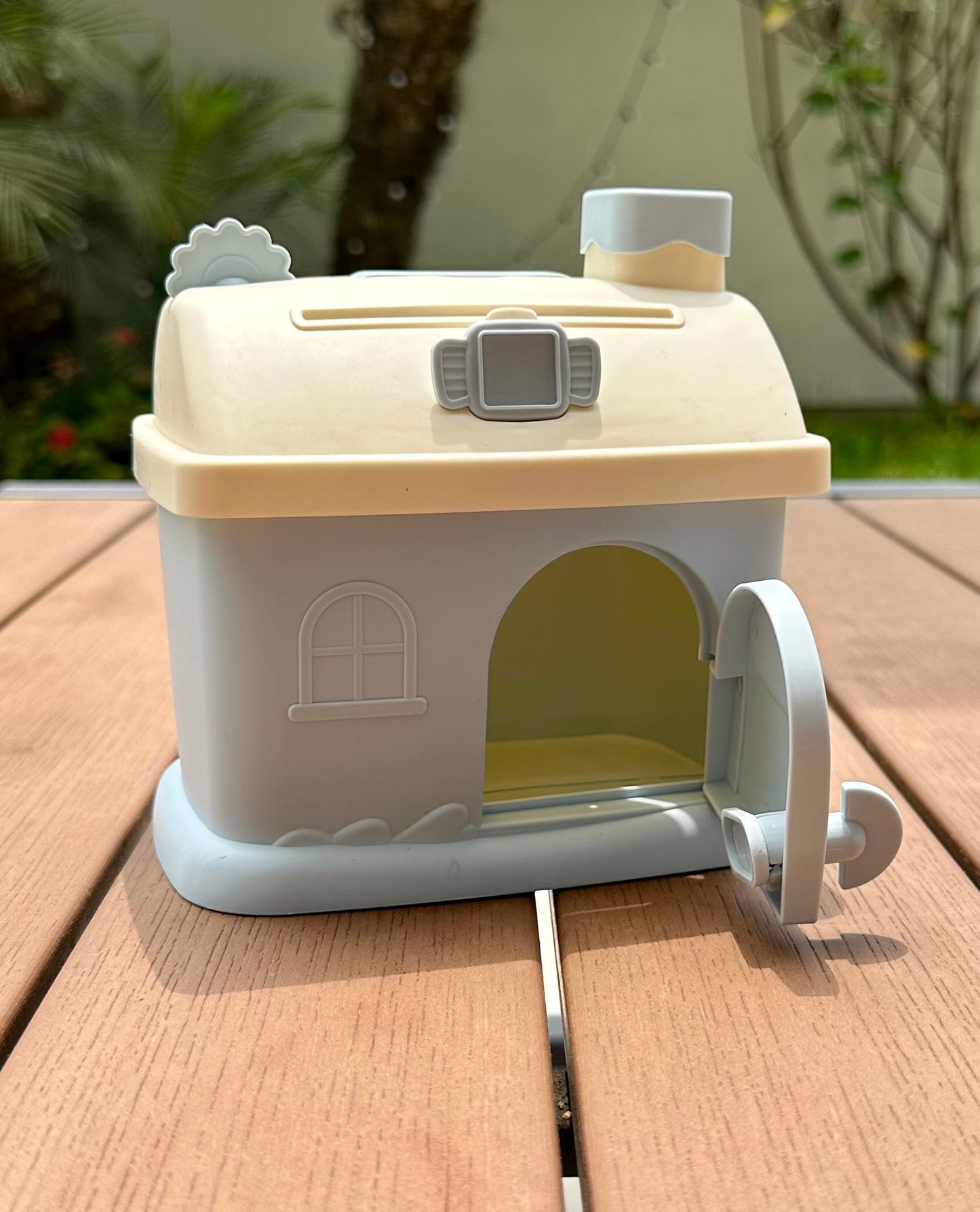 Alcancía casita con llave - celeste